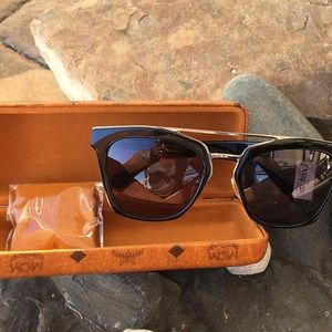 MCM 649S 001 Black Sunglasses unisex SOLD OUT.